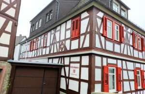 Malerarbeiten an einem Fachwerkhaus in Oberusel - Malerbetrieb Metzler